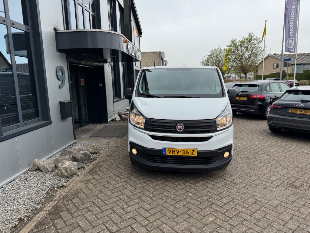RENAULT-TRAFIC-2.0 MJ 120PK L2 Lang, Navi, Airco, PDC, Schuifdeur, Cruise