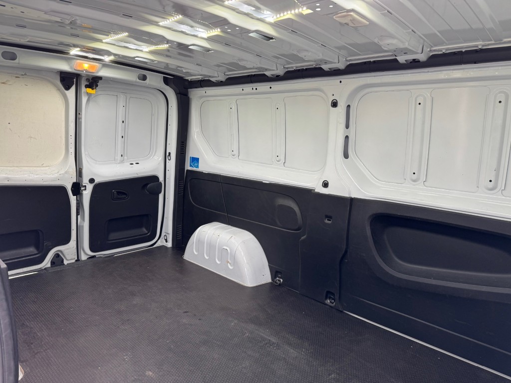 RENAULT-TRAFIC-2.0 MJ 120PK L2 Lang, Navi, Airco, PDC, Schuifdeur, Cruise