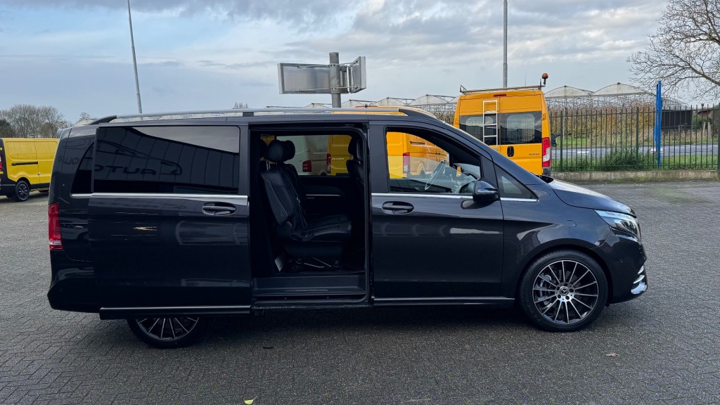 MERCEDES-BENZ-V-KLASSE-250D AMG AVANTGARDE EDITION 190PK DC DUBBELE CABINE