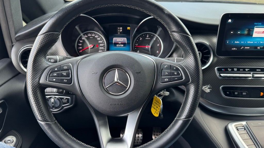 MERCEDES-BENZ-V-KLASSE-250D AMG AVANTGARDE EDITION 190PK DC DUBBELE CABINE