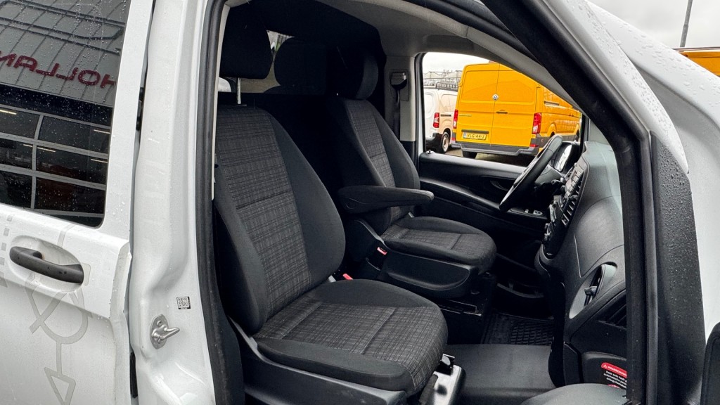 MERCEDES-BENZ-VITO-114 CDI 100KW 136PK XL 343 L3H1 AUTOMAAT EURO 6 AIRCO/ CRUISE CO