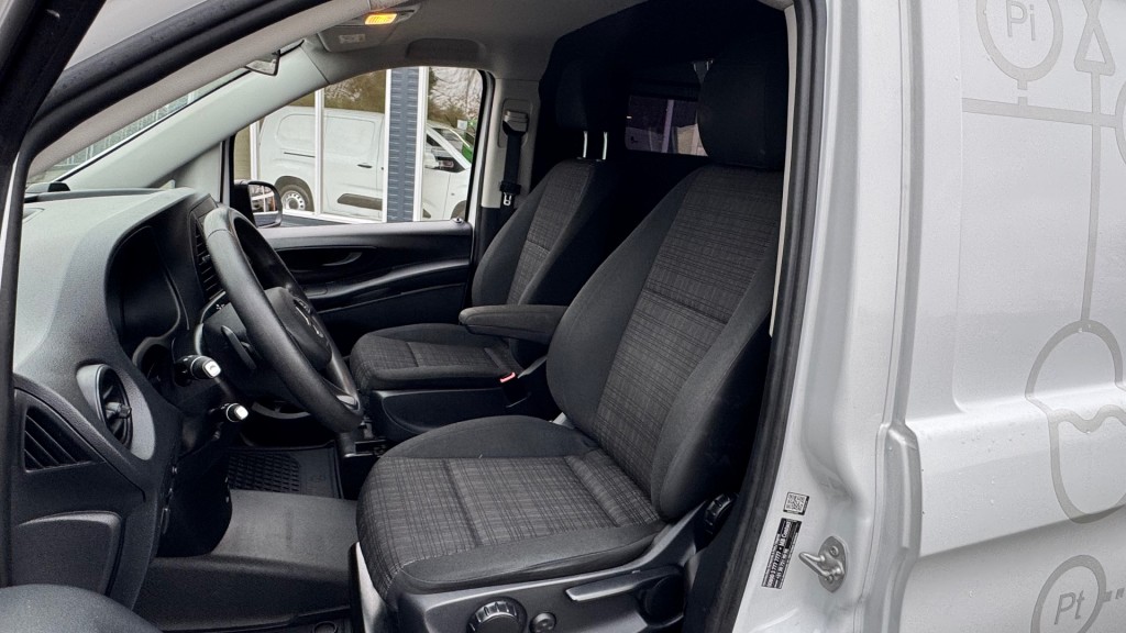 MERCEDES-BENZ-VITO-114 CDI 100KW 136PK XL 343 L3H1 AUTOMAAT EURO 6 AIRCO/ CRUISE CO