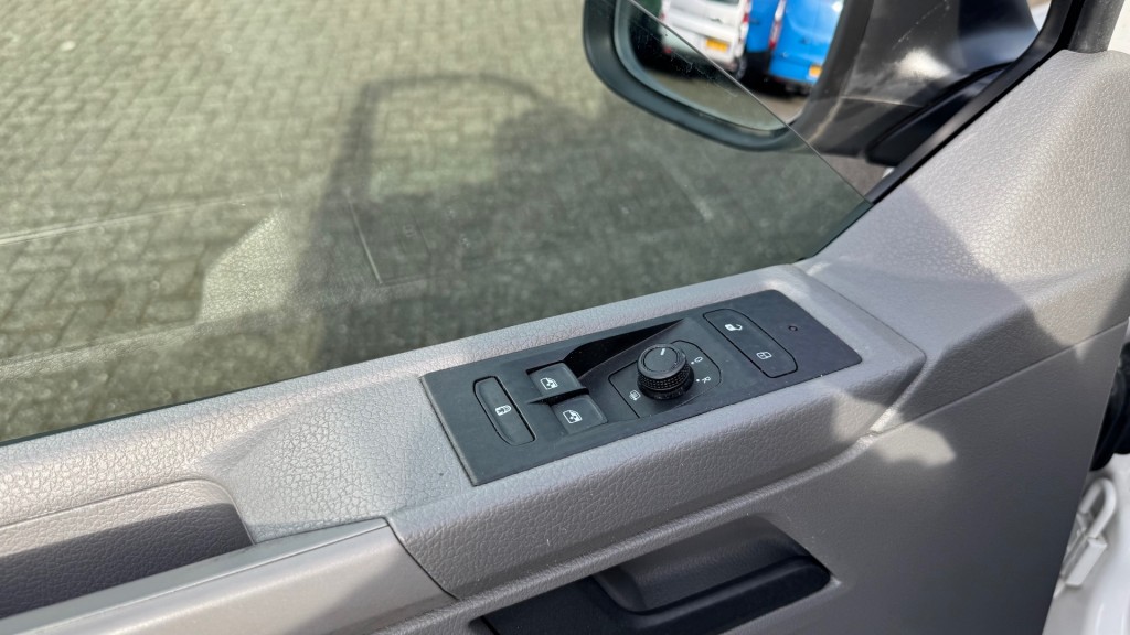 VOLKSWAGEN-TRANSPORTER-2.0 TDI 66KW 90PK EURO 6 AIRCO/ CRUISE CONTROL/ PARKEERSENSOREN/