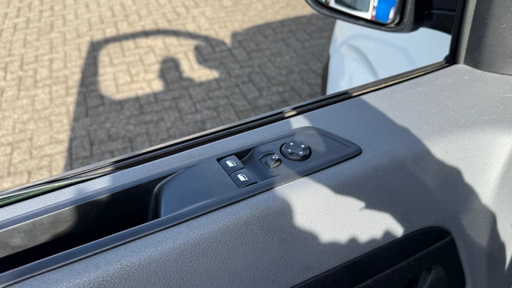 OPEL-VIVARO-2.0 CDTI 90KW 122PK L3H1 AUTOMAAT EURO 6 AIRCO/ CRUISE CONTROL/