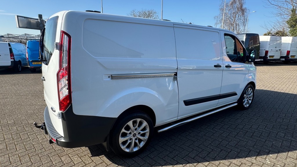 FORD-TRANSIT CUSTOM-2.0 TDCI 96KW 131PK L2H1 AUTOMAAT EURO 6 AIRCO/ CRUISE CONTROL/