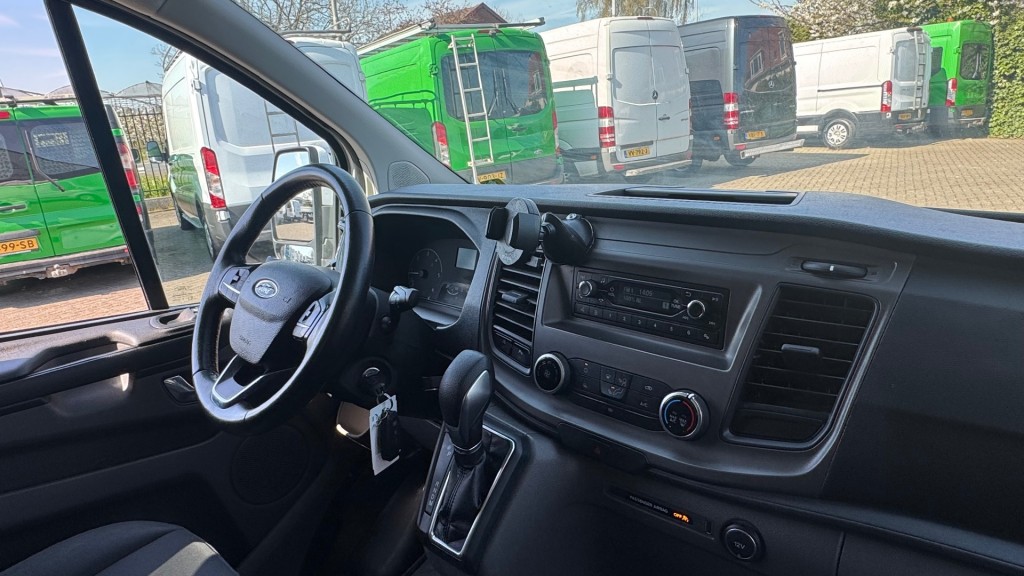 FORD-TRANSIT CUSTOM-2.0 TDCI 96KW 131PK AUTOMAAT EURO 6 AIRCO/ CRUISE CONTROL/ DUBBE