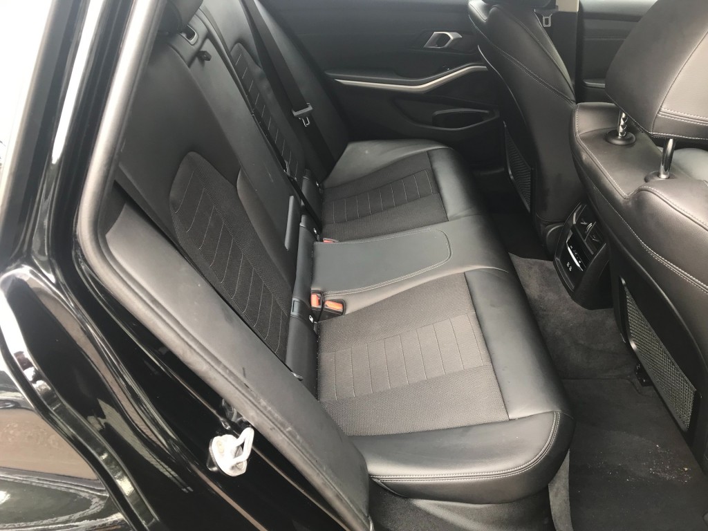 BMW-3-SERIE-330 E ADVANTAGE **Plug-in hybride**