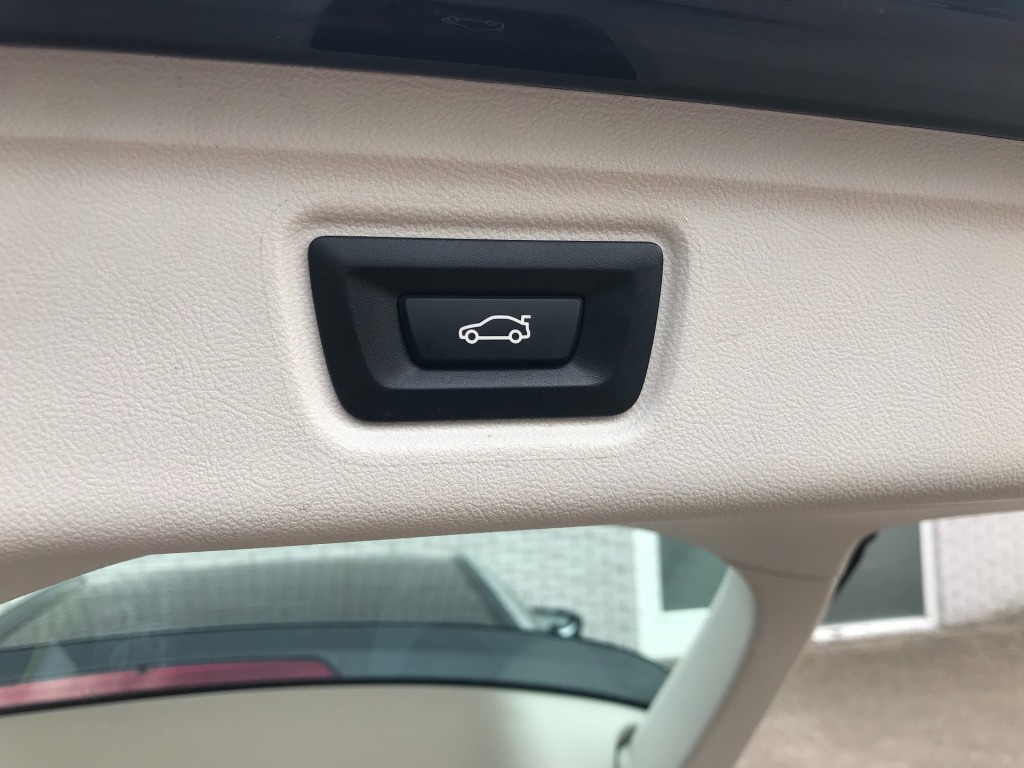 BMW-3-SERIE-330 E ADVANTAGE **Plug-in hybride**