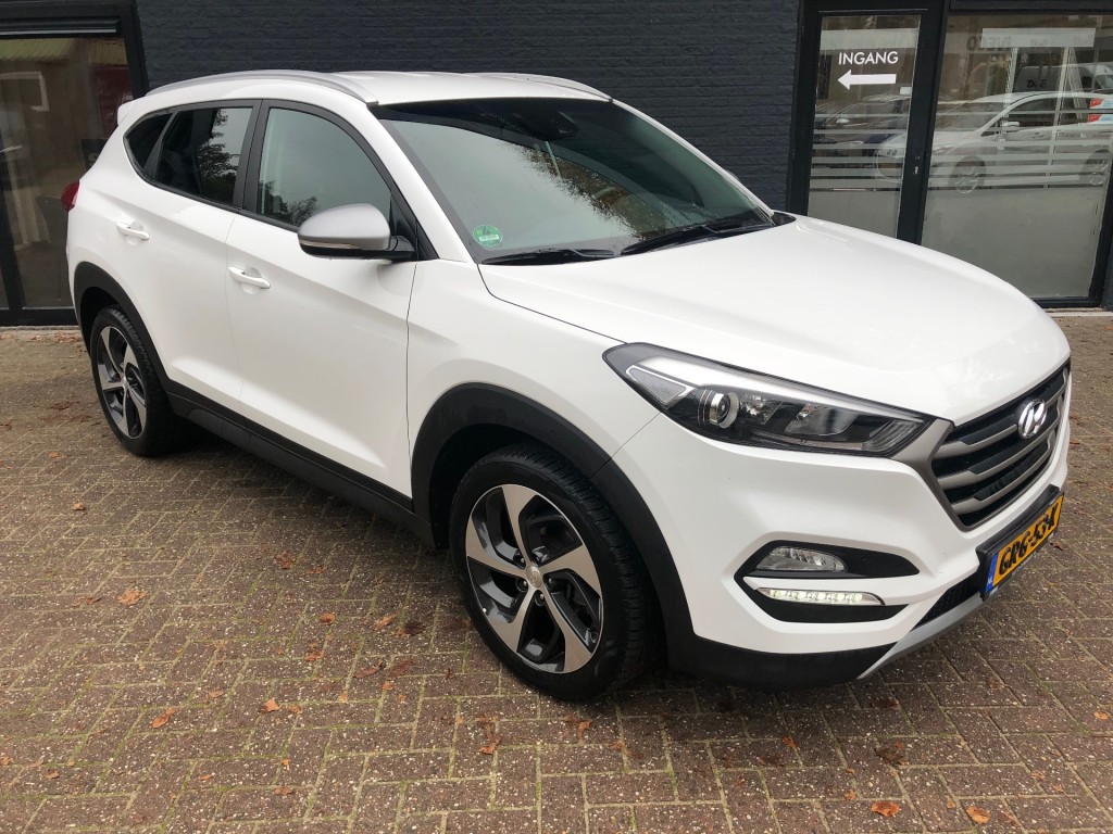 HYUNDAI-TUCSON-1.6 T-GDI COMFORT **Automaat/Dealer onderhouden**