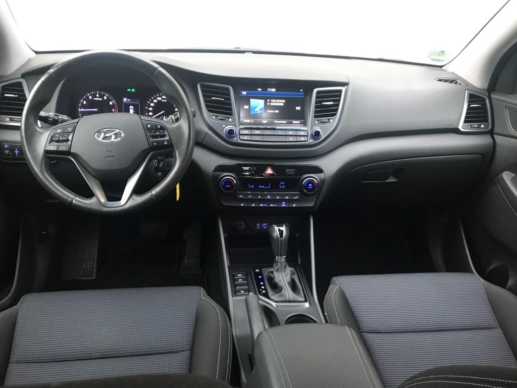 HYUNDAI-TUCSON-1.6 T-GDI COMFORT **Automaat/Dealer onderhouden**