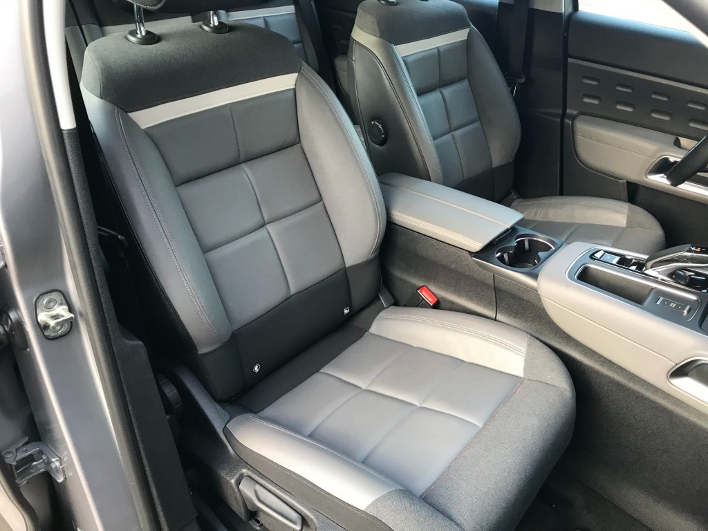 CITROEN-C5 AIRCROSS-1.6 PL HYB BUSINESS **navigatie/camera/pdc**