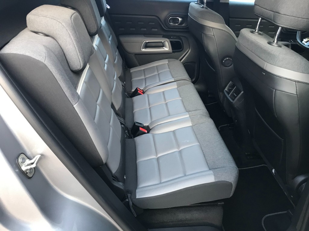 CITROEN-C5 AIRCROSS-1.6 PL HYB BUSINESS **navigatie/camera/pdc**