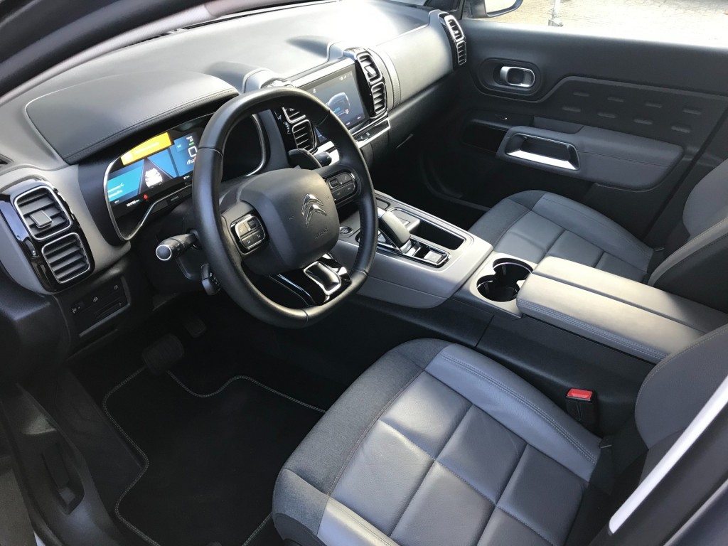 CITROEN-C5 AIRCROSS-1.6 PL HYB BUSINESS **navigatie/camera/pdc**