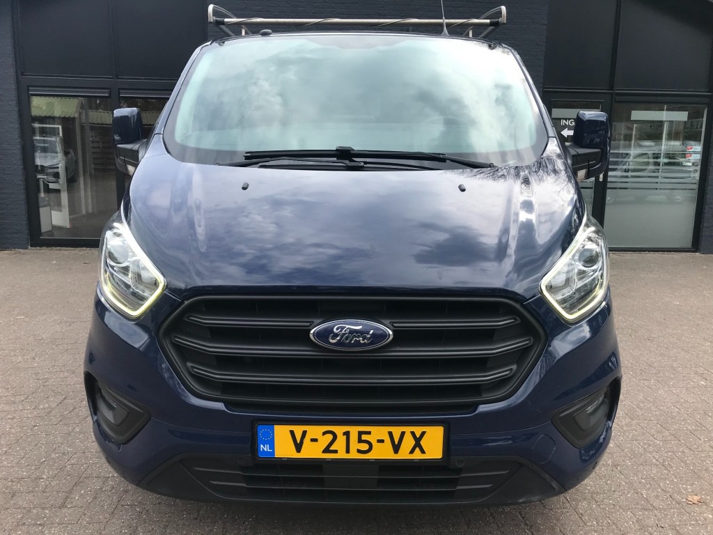 FORD-TRANSIT CUSTOM-300 2.0 TDCI L2H1**6-pers/trekhaak**