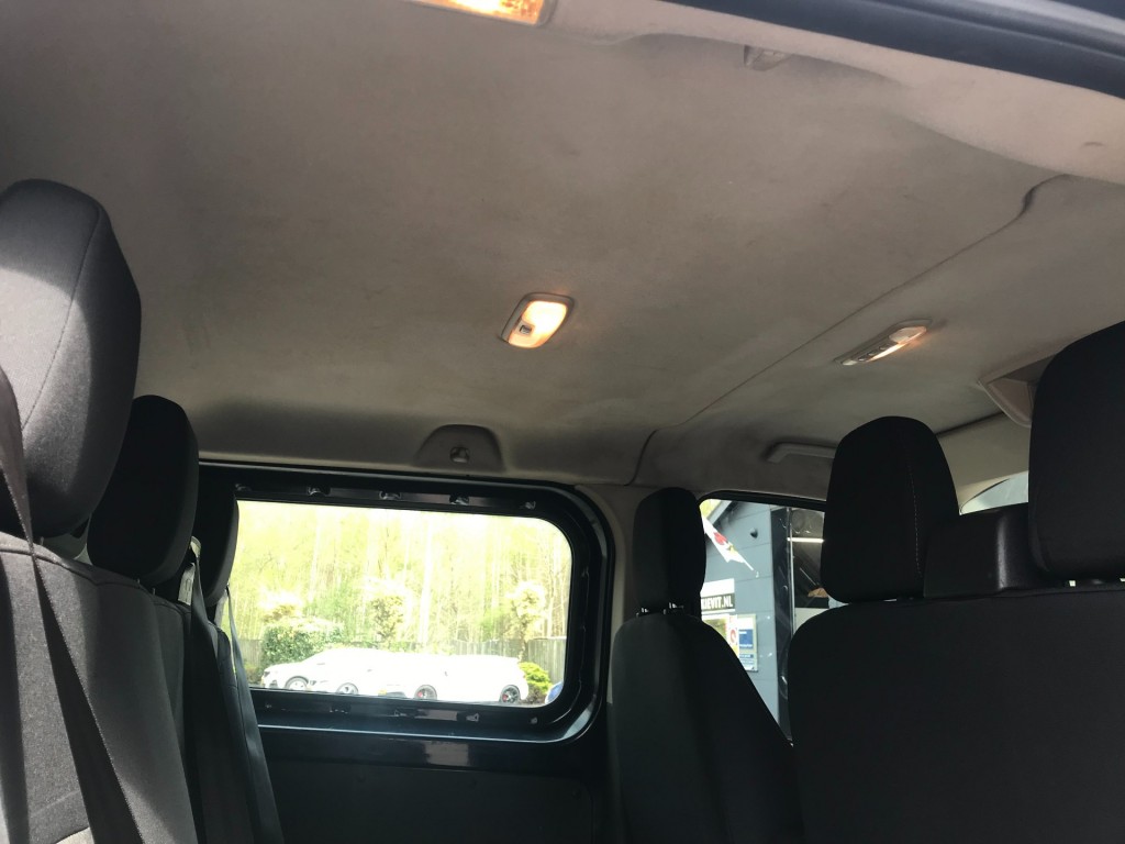 FORD-TRANSIT CUSTOM-300 2.0 TDCI L2H1**6-pers/trekhaak**