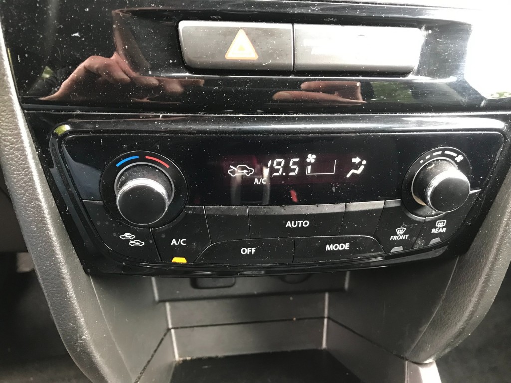 SUZUKI-VITARA-1.0 Boosterjet **Automaat/navigatie/camera**