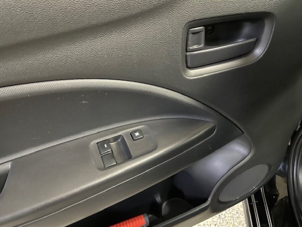 MITSUBISHI-SPACE STAR-1.0 COOL+ / NIEUW MODEL /AIRCO / USB / AUX / DAB RADIO / ISOFIX