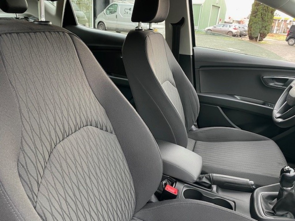 SEAT-LEON-1.2 TSI CLIMATCONTROL / CRUISE / ISOFIX / LM VELGEN
