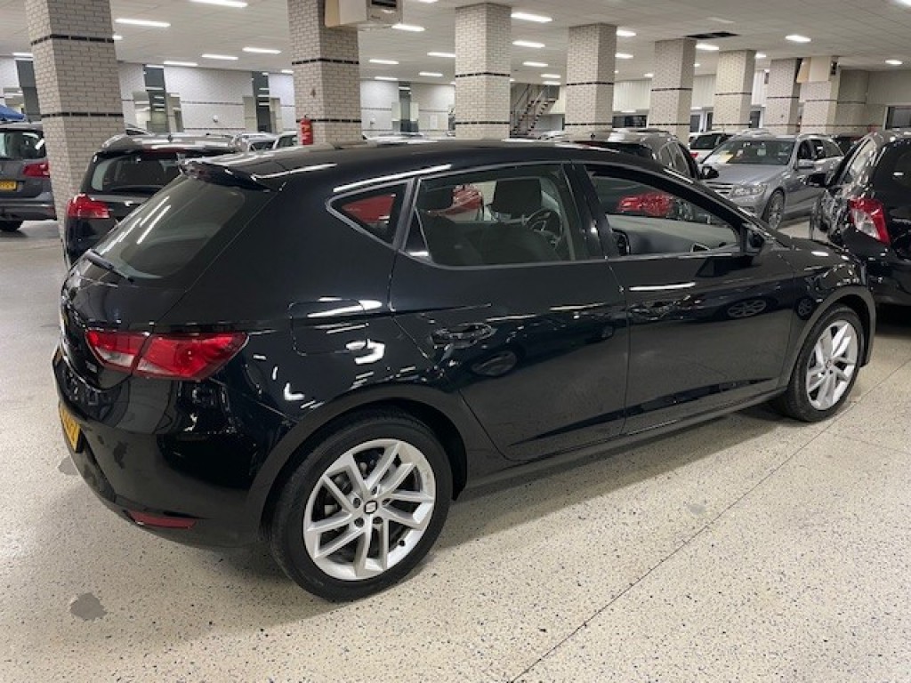 SEAT-LEON-1.2 TSI CLIMATCONTROL / CRUISE / ISOFIX / LM VELGEN