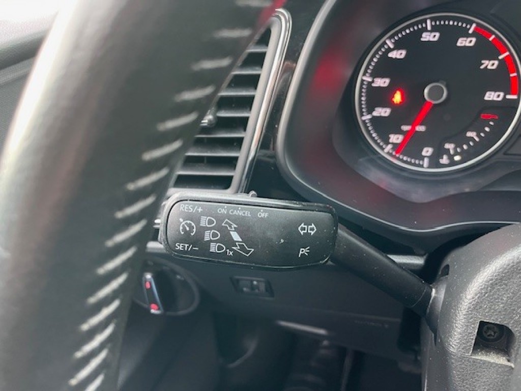 SEAT-LEON-1.2 TSI CLIMATCONTROL / CRUISE / ISOFIX / LM VELGEN
