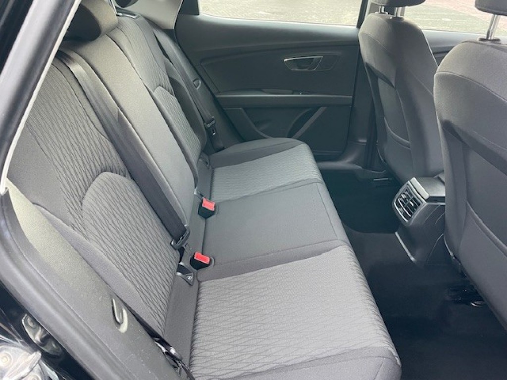 SEAT-LEON-1.2 TSI CLIMATCONTROL / CRUISE / ISOFIX / LM VELGEN