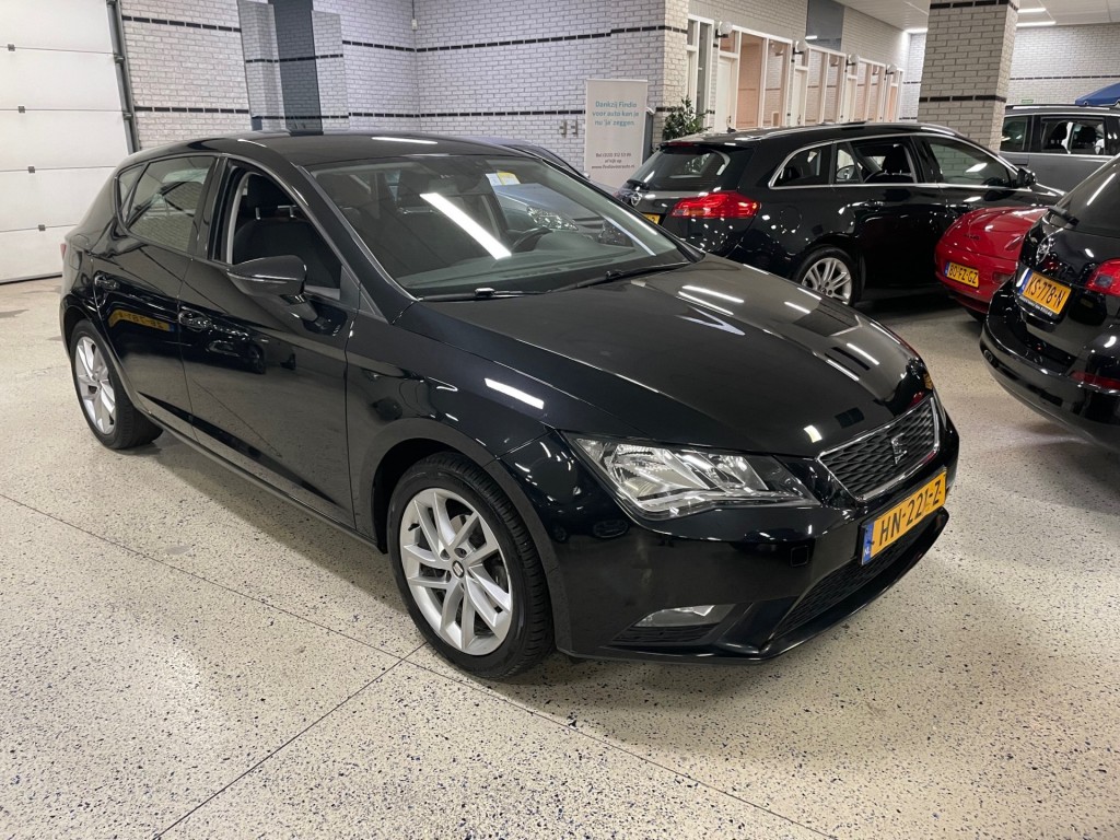 SEAT-LEON-1.2 TSI CLIMATCONTROL / CRUISE / ISOFIX / LM VELGEN