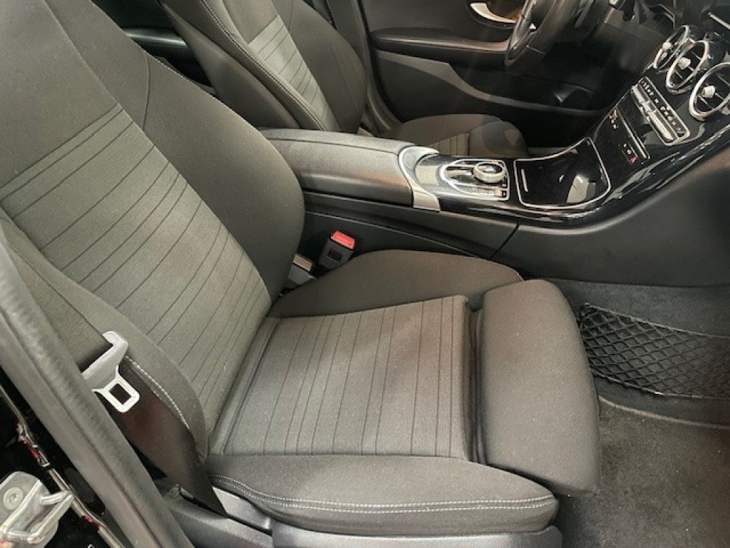 MERCEDES-BENZ-C-KLASSE-180 CDI Automaat Sport Navigatie ECC Airco PDC Camera LED