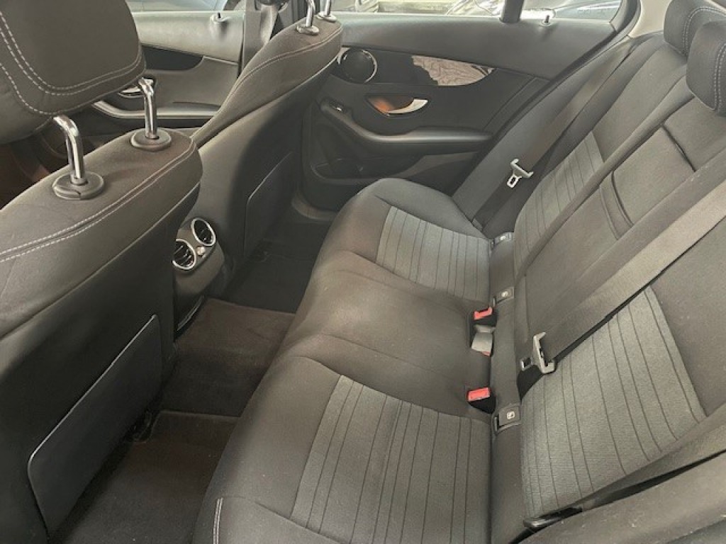 MERCEDES-BENZ-C-KLASSE-180 CDI Automaat Sport Navigatie ECC Airco PDC Camera LED