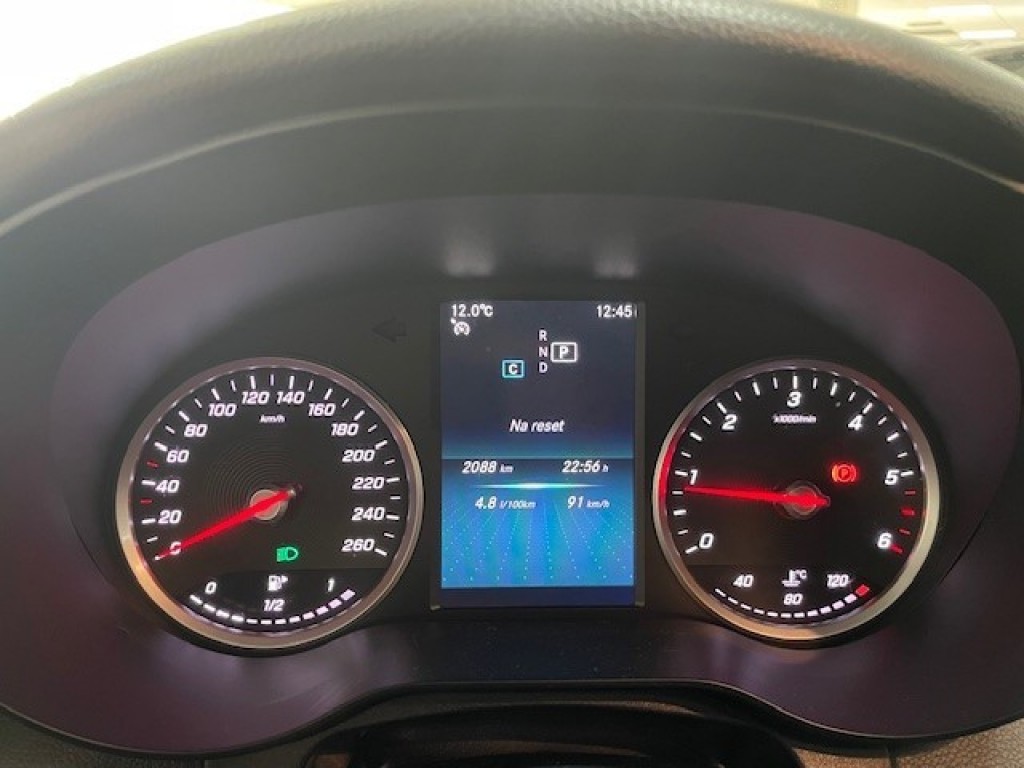 MERCEDES-BENZ-C-KLASSE-180 CDI Automaat Sport Navigatie ECC Airco PDC Camera LED