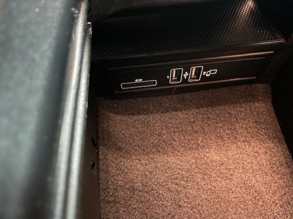 MERCEDES-BENZ-C-KLASSE-180 CDI Automaat Sport Navigatie ECC Airco PDC Camera LED