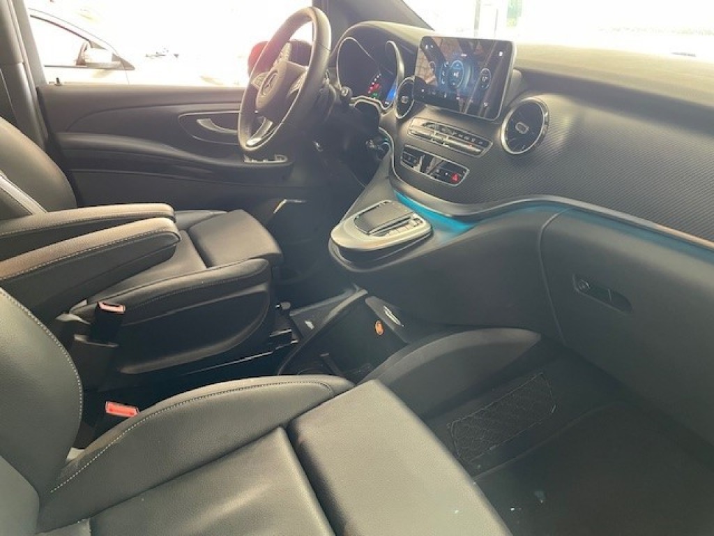 MERCEDES-BENZ-V-KLASSE-250D Dubbel Cabine Lang Avantgarde Automaat BomVol