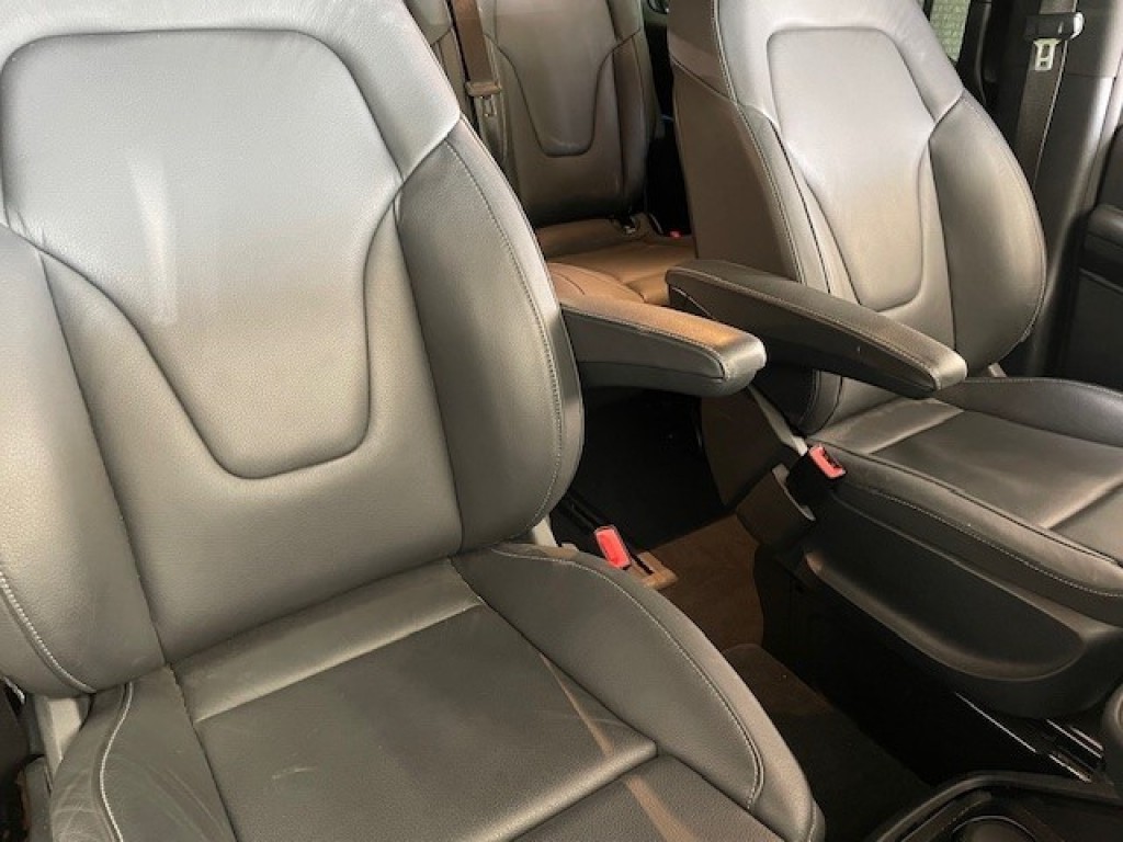 MERCEDES-BENZ-V-KLASSE-250D Dubbel Cabine Lang Avantgarde Automaat BomVol