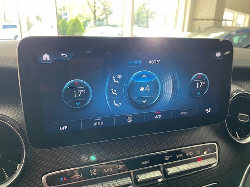 MERCEDES-BENZ-V-KLASSE-250D Dubbel Cabine Lang Avantgarde Automaat BomVol