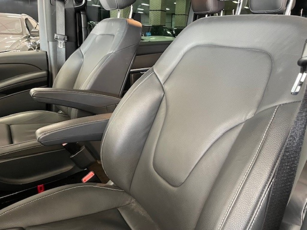 MERCEDES-BENZ-V-KLASSE-250D Dubbel Cabine Lang Avantgarde Automaat BomVol