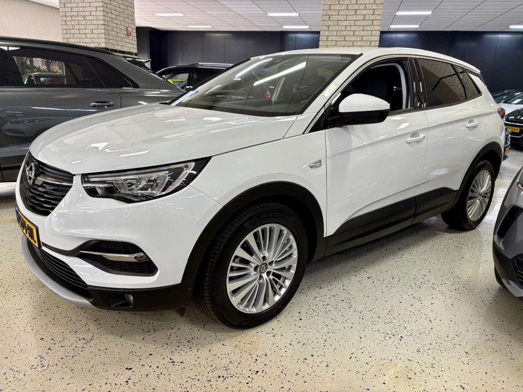 OPEL GRANDLAND X