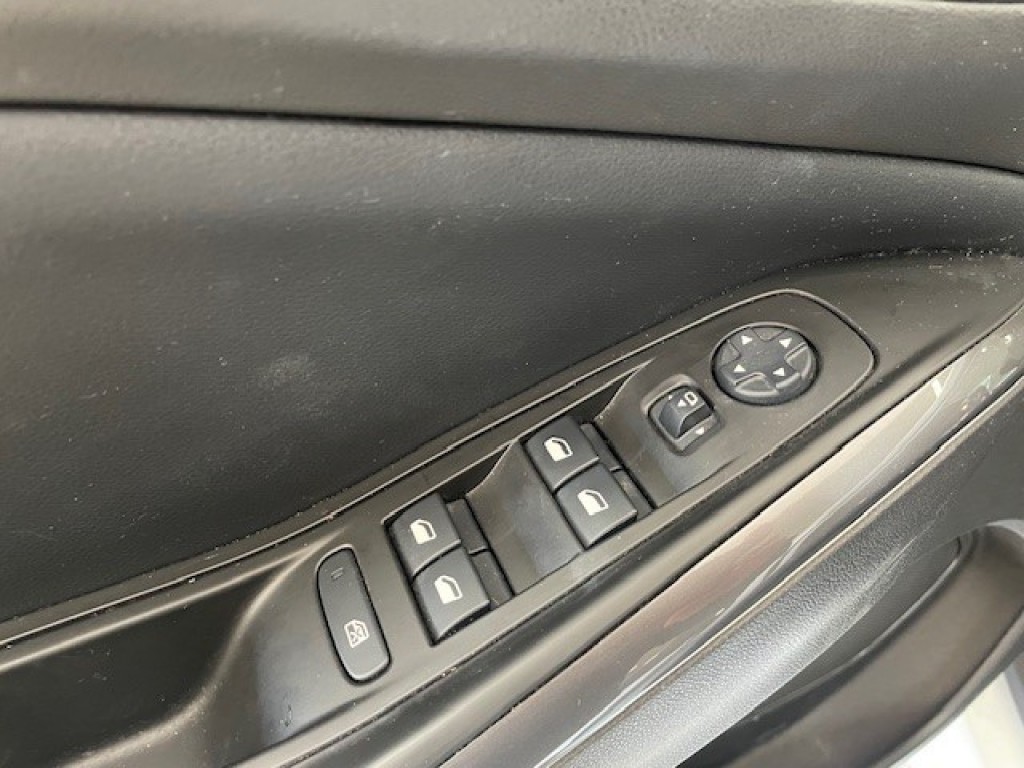 OPEL-GRANDLAND X-1.2 Turbo Inno. NAVI / AIRCO ECC / CAMERA / CRUISE / LED