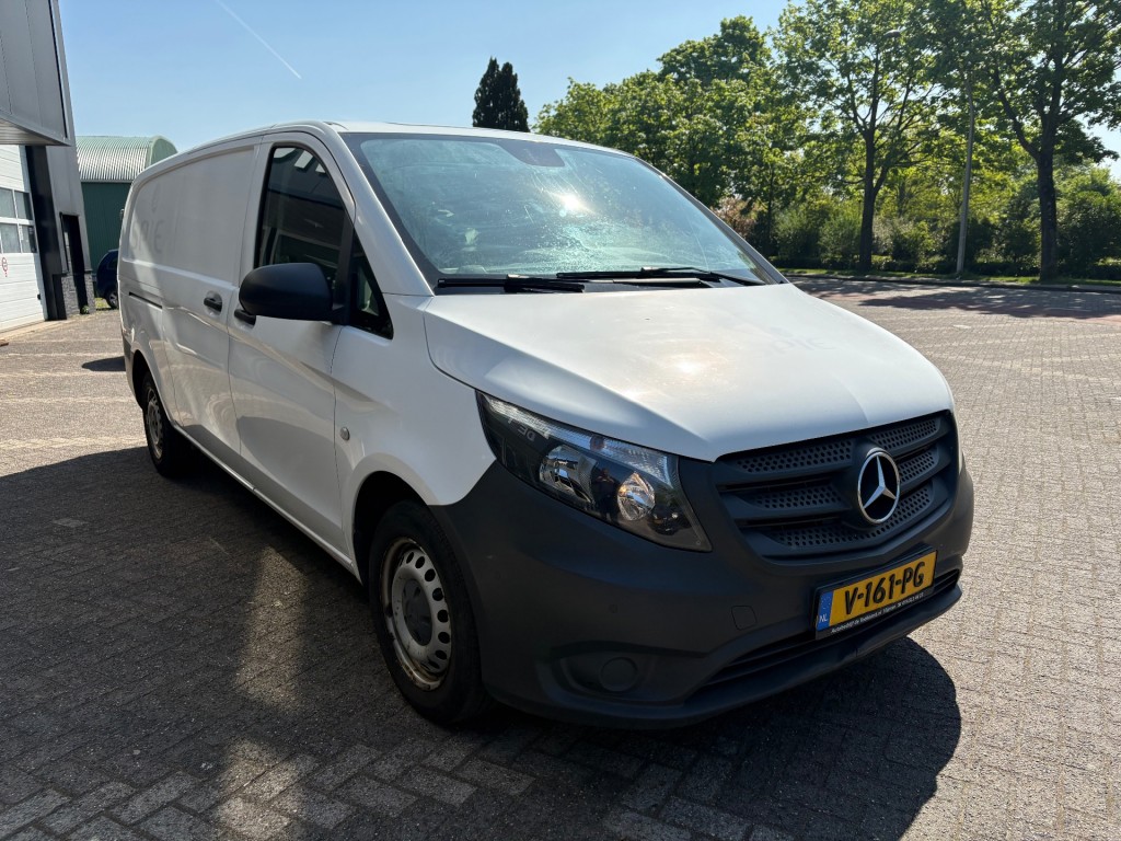 MERCEDES-BENZ-VITO-111 CDI Navigatie Achterdeuren Cruise Trekhaak PDC Airco