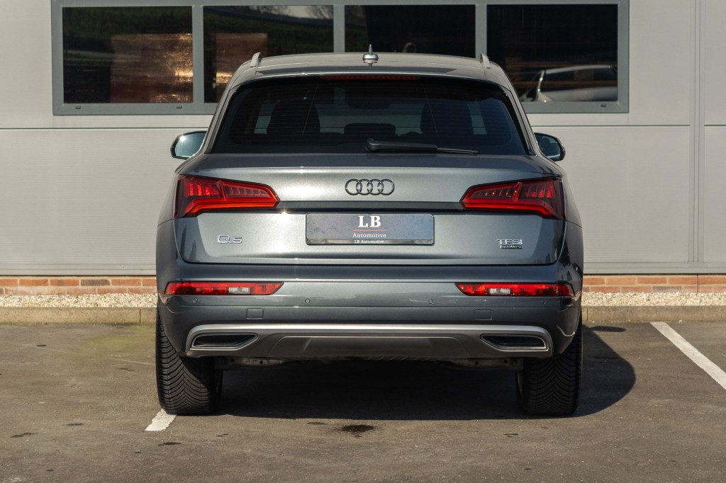 AUDI-Q5-2.0 TFSI, Quattro, S-tronic, 24.690 km!