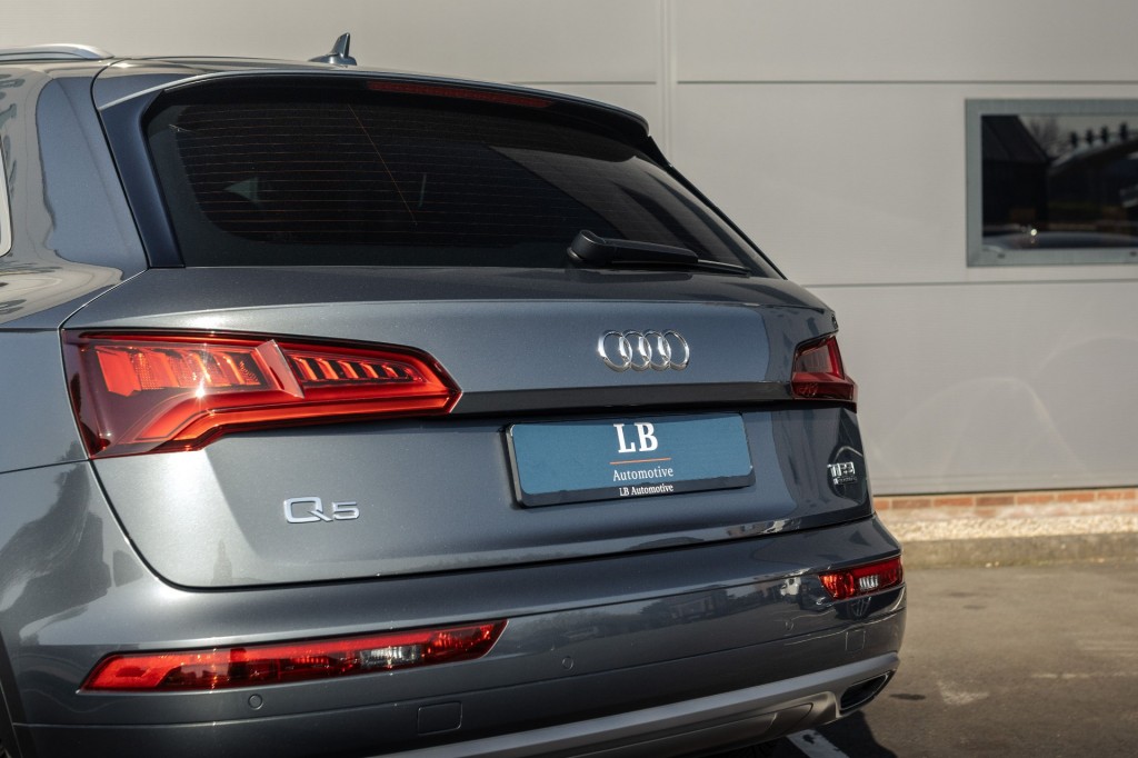 AUDI-Q5-2.0 TFSI, Quattro, S-tronic, 24.690 km!