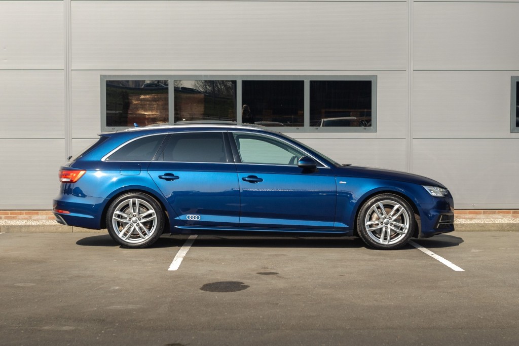 AUDI-A4-Avant, 2.0 TDI, S-line