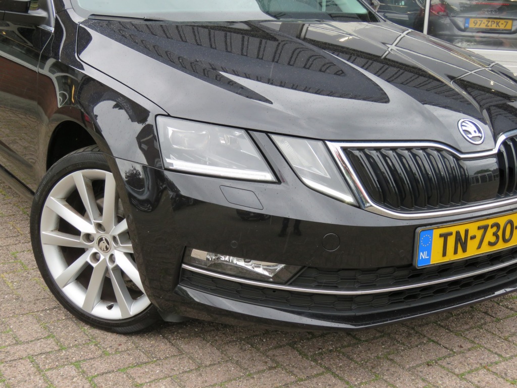 SKODA-OCTAVIA-Combi 1.0 115pkTSI DSG-aut. Greentech Style Business / Led / 18I