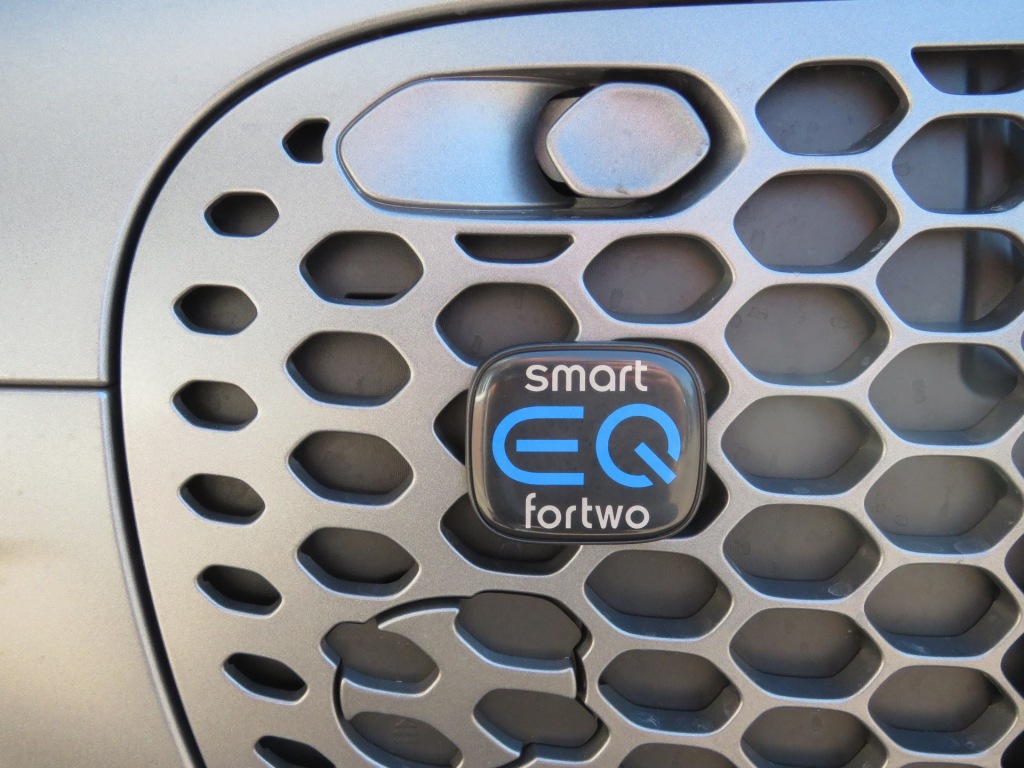 SMART-FORTWO-EQ Comfort / 160KM NEDC / Matt / Stoelverw. / FABRIEKS garantie