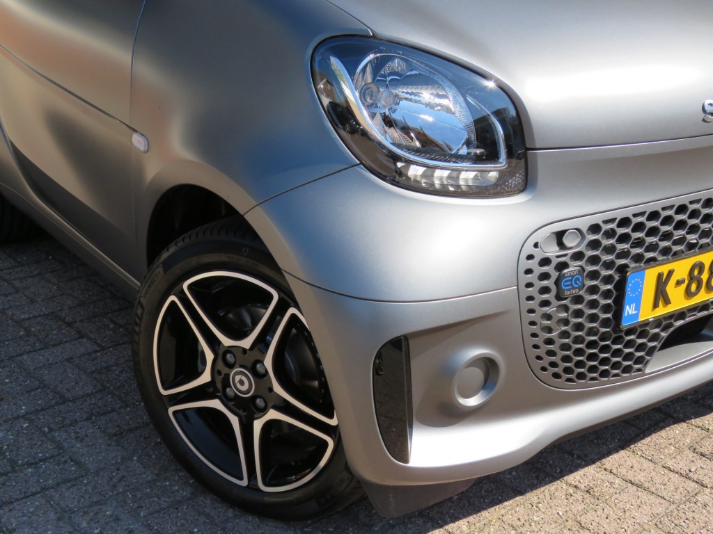 SMART-FORTWO-EQ Comfort / 160KM NEDC / Matt / Stoelverw. / FABRIEKS garantie