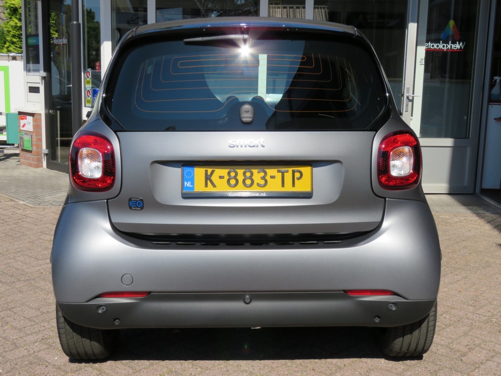 SMART-FORTWO-EQ Comfort / 160KM NEDC / Matt / Stoelverw. / FABRIEKS garantie