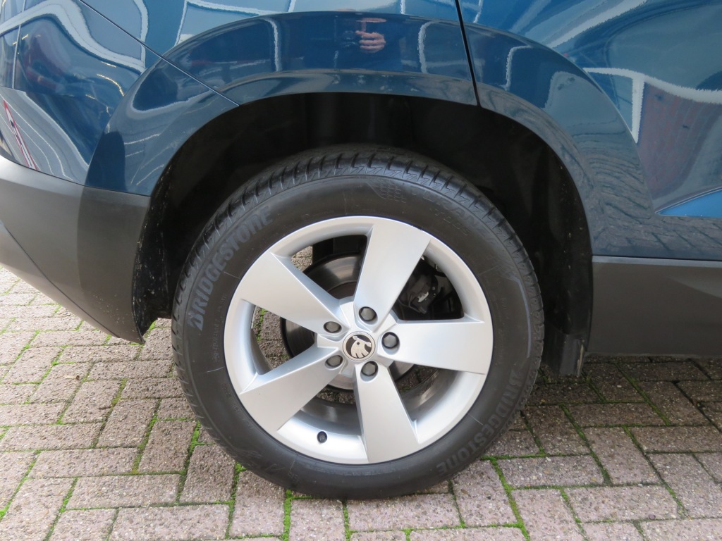 SKODA-KAROQ-1.0 TSI 115PK DSG-Aut. Ambition / Camera / Weg.klap haak / Elec