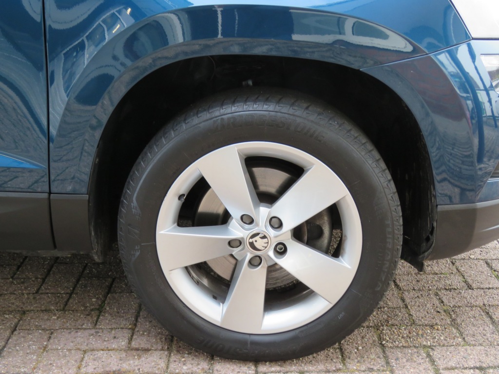 SKODA-KAROQ-1.0 TSI 115PK DSG-Aut. Ambition / Camera / Weg.klap haak / Elec