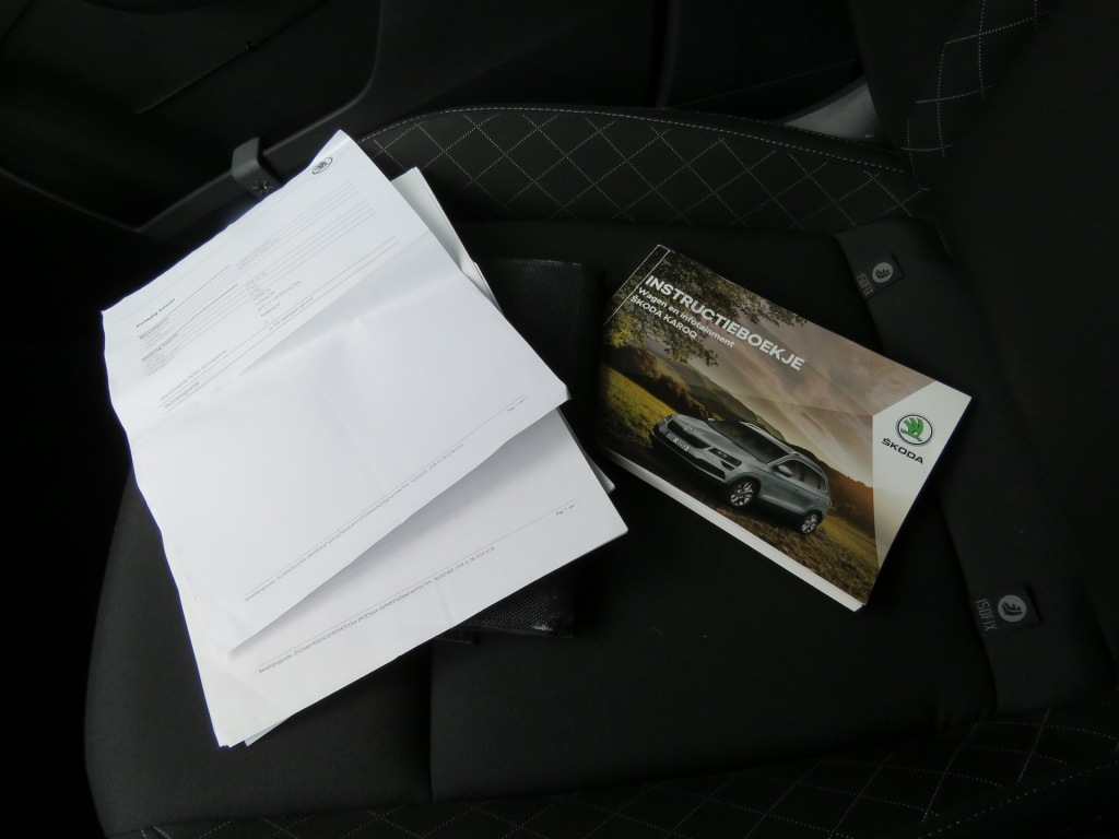 SKODA-KAROQ-1.0 TSI 115PK DSG-Aut. Ambition / Camera / Weg.klap haak / Elec
