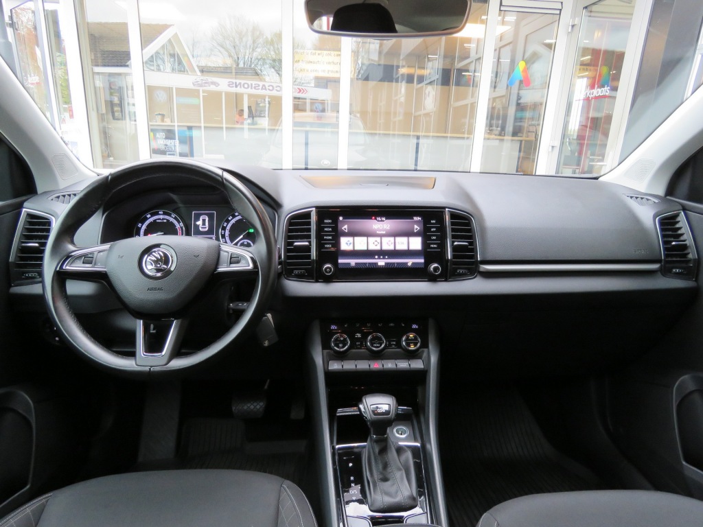 SKODA-KAROQ-1.5 TSI 150PK DSG-aut. ACT Style / Trekhaak / Navi / BOVAG garan