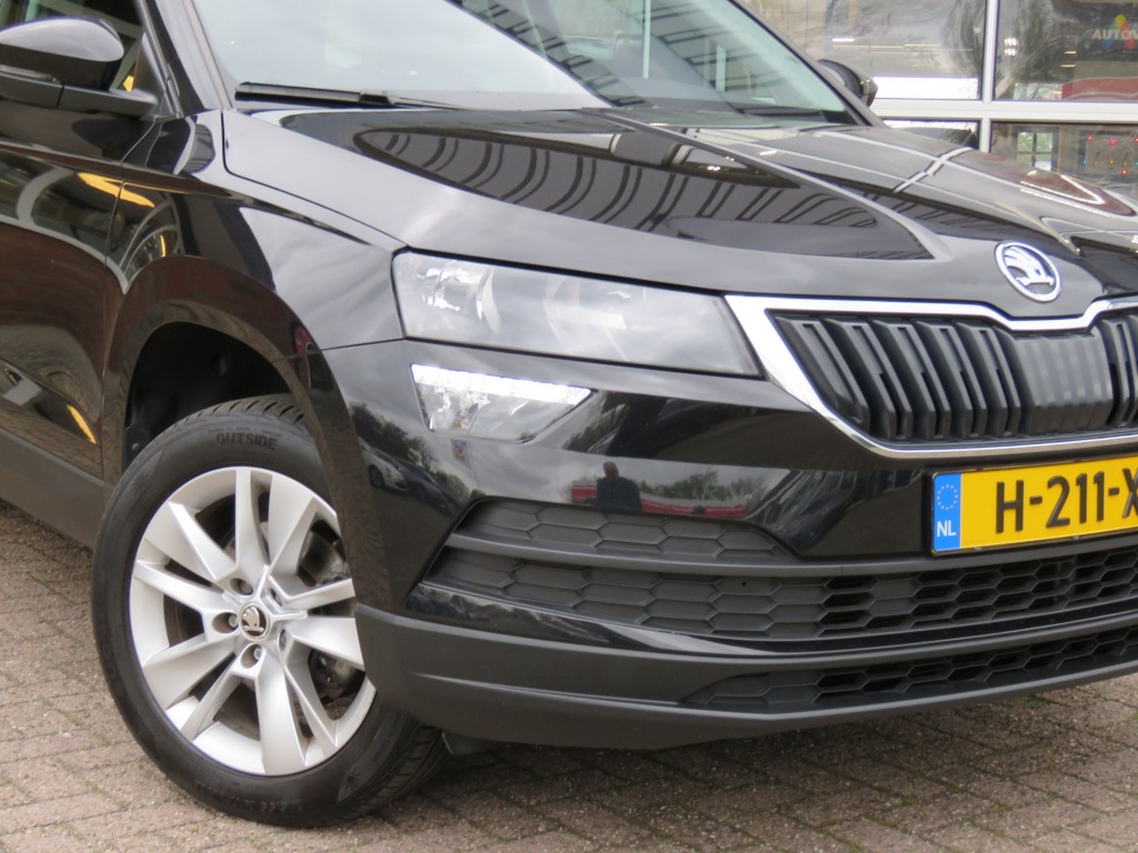 SKODA-KAROQ-1.5 TSI 150PK DSG-aut. ACT Style / Trekhaak / Navi / BOVAG garan