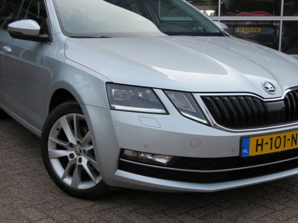 SKODA-OCTAVIA-Combi 1.0 115pk TSI Greentech Business Edition Plus / Led / Came